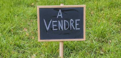 Terrain à Sainte-Hermine en Vendée (85) de 1141 m² à vendre au prix de 58600€