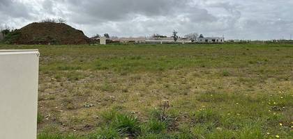 Terrain à Sainte-Hermine en Vendée (85) de 528 m² à vendre au prix de 28511€