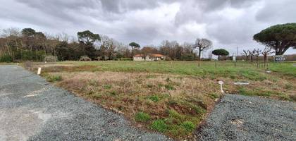 Terrain à Les Mathes en Charente-Maritime (17) de 443 m² à vendre au prix de 126000€