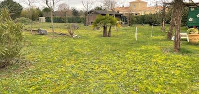 Terrain à Rouillac en Charente (16) de 1614 m² à vendre au prix de 61000€ - 2