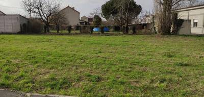 Terrain à Ruelle-sur-Touvre en Charente (16) de 899 m² à vendre au prix de 94370€ - 1
