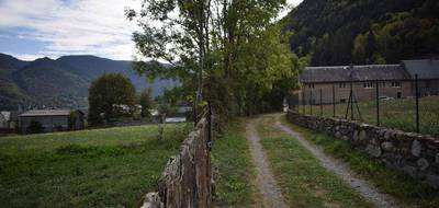 Terrain à Arreau en Hautes-Pyrénées (65) de 600 m² à vendre au prix de 66000€ - 1