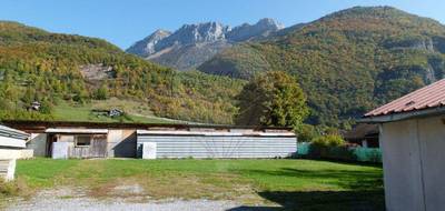 Terrain à Faverges-Seythenex en Haute-Savoie (74) de 4525 m² à vendre au prix de 550000€ - 2